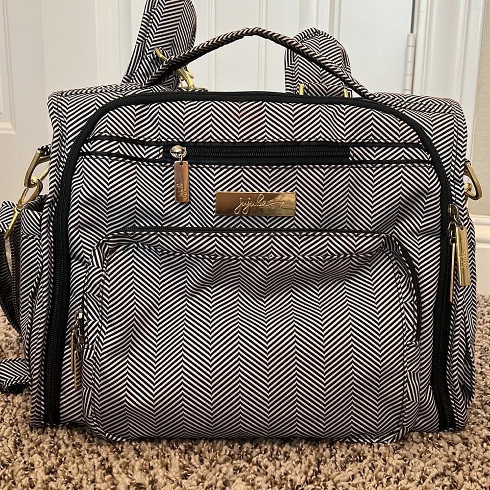 JuJuBe B.F.F. Diaper Backpack - Queen of the Nile (Chevron)